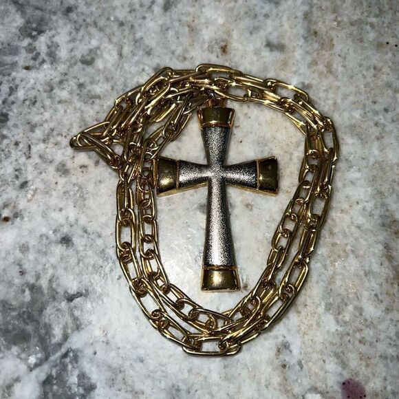 Vintage Cross Pendant, Long Chunky Link Chain 13”-15.5” Gold & Silver Necklace - Picture 6 of 8